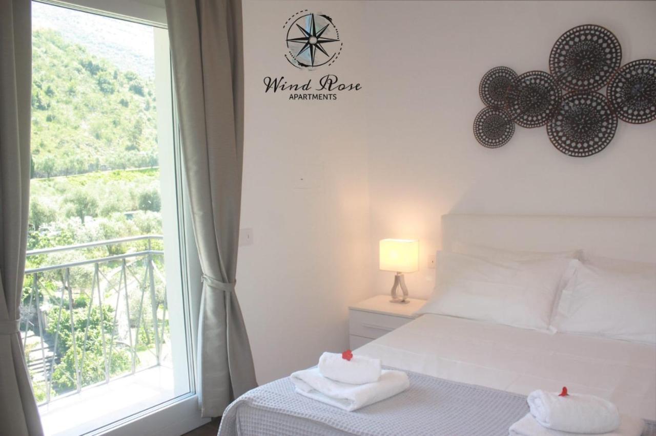 Wind Rose Apartments 2 Torbole Sul Garda Eksteriør bilde